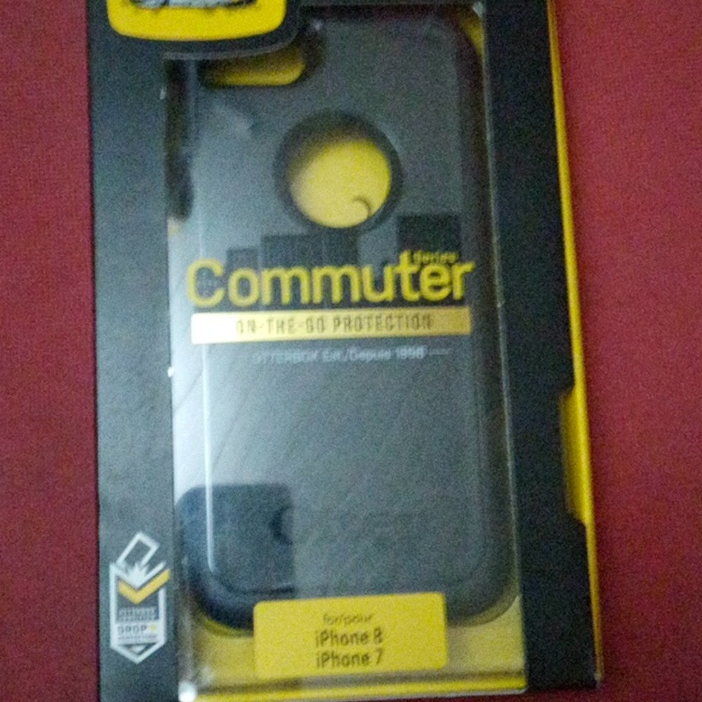 OtterBox Commuter Series for iPhone 7 and 8 all black